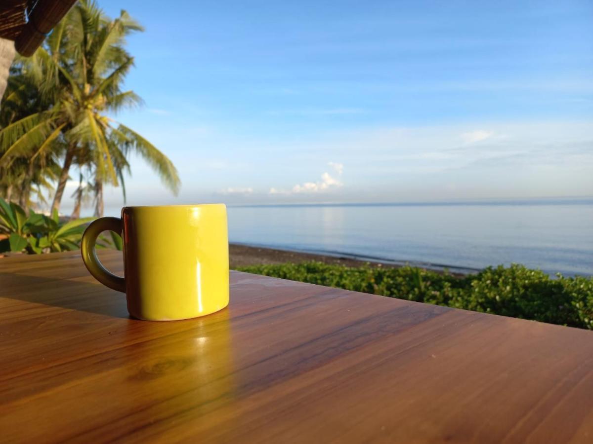 Bali North Beach B&B Tianyar Exterior photo